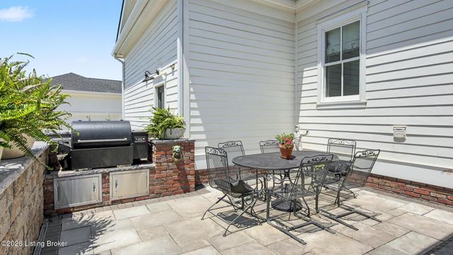6115 Snapdragon Dr, Prospect, KY 40059
