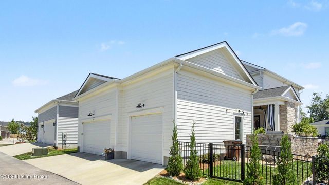 6115 Snapdragon Dr, Prospect, KY 40059