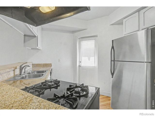 1629 N Clarkson Street 11, Denver, CO 80218