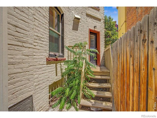 1629 N Clarkson Street 11, Denver, CO 80218