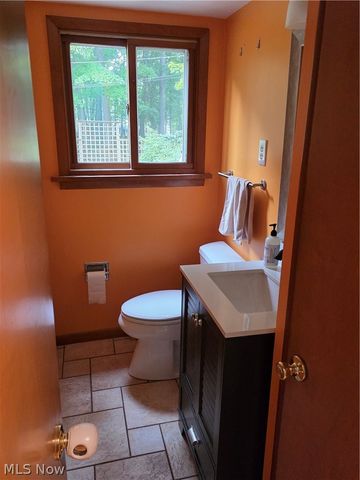 8124 Thornhurst Drive, North Royalton, OH 44133