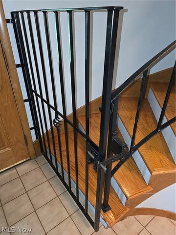 8124 Thornhurst Drive, North Royalton, OH 44133
