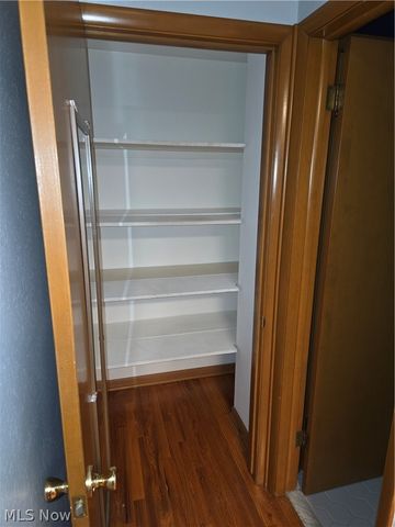 8124 Thornhurst Drive, North Royalton, OH 44133