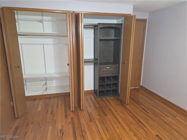 8124 Thornhurst Drive, North Royalton, OH 44133