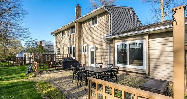 8124 Thornhurst Drive, North Royalton, OH 44133