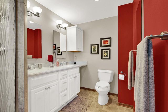 N109W20965 Mountbrooke DRIVE, Germantown, WI 53022