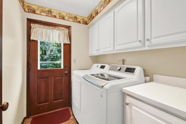N109W20965 Mountbrooke DRIVE, Germantown, WI 53022