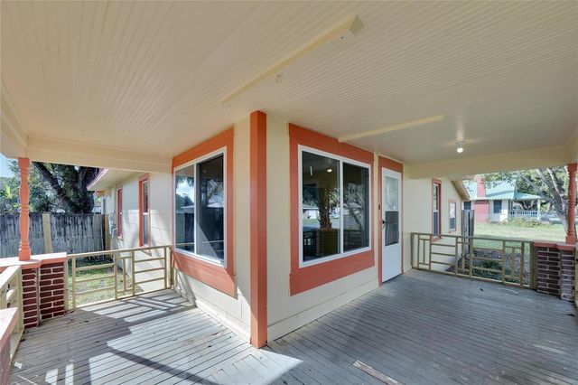 5431 18TH STREET, Zephyrhills, FL 33542