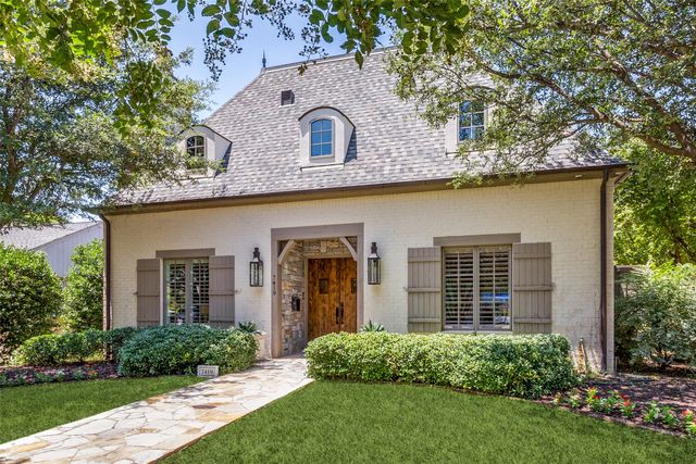 7419 Robin Road, Dallas, TX 75209