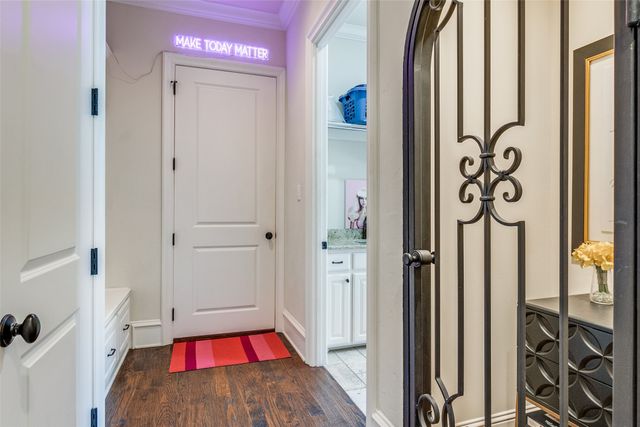 7419 Robin Road, Dallas, TX 75209