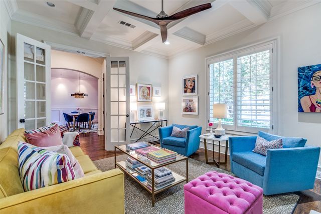 7419 Robin Road, Dallas, TX 75209