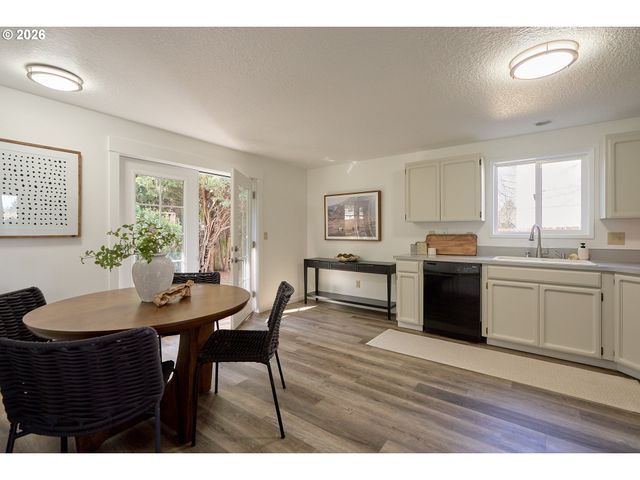 214 Ne 158th Ave, Vancouver, WA 98684