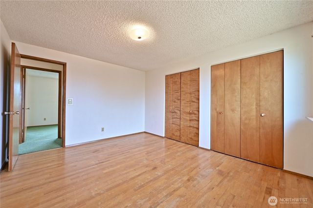 23031 19th Avenue S, Des Moines, WA 98198