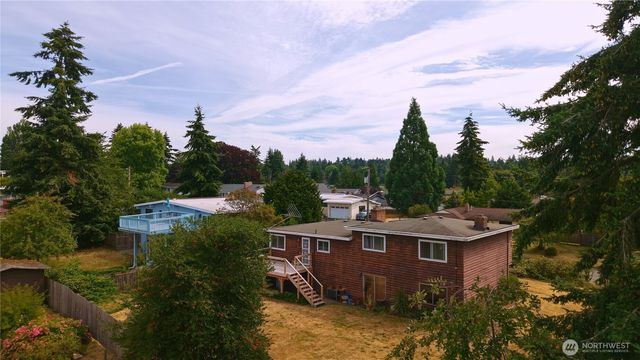 23031 19th Avenue S, Des Moines, WA 98198