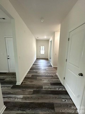 1650 Nicholas Way 25, Hickory, NC 28602