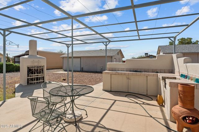 23723 W CANNON Drive, Congress, AZ 85332