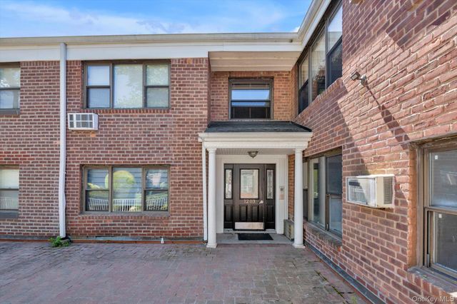 1203 E Broadway G13, Hewlett, NY 11557