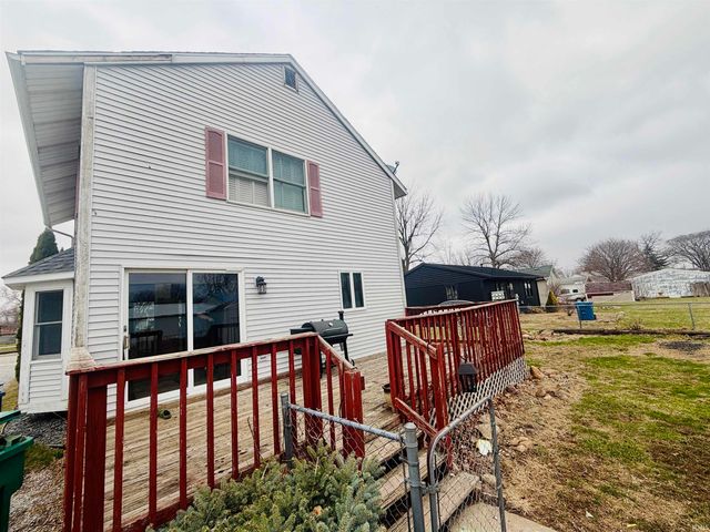 111 E South Railroad Street, Remington, IN 47977
