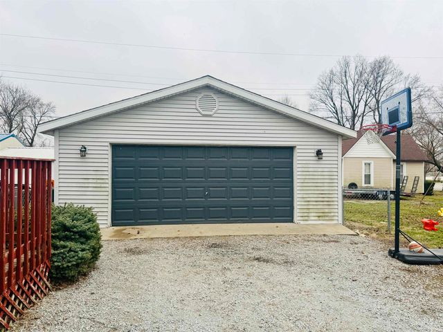 111 E South Railroad Street, Remington, IN 47977