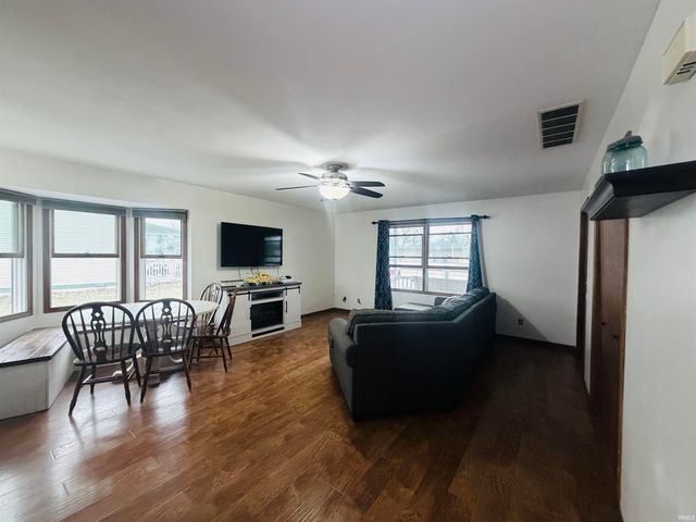 111 E South Railroad Street, Remington, IN 47977