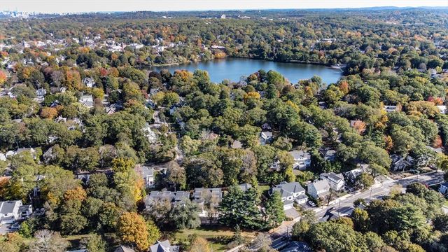 956 Walnut Street 4, Newton, MA 02461