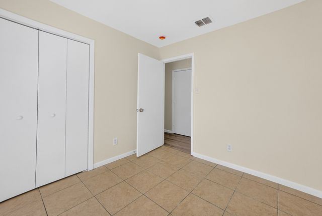 2971 Loving Avenue, Fort Worth, TX 76106