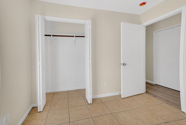 2971 Loving Avenue, Fort Worth, TX 76106