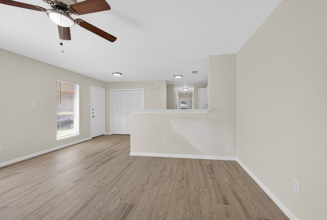 2971 Loving Avenue, Fort Worth, TX 76106