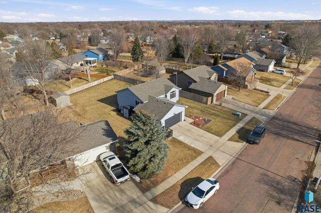 6612 W Bonnie Ct Court, Sioux Falls, SD 57106