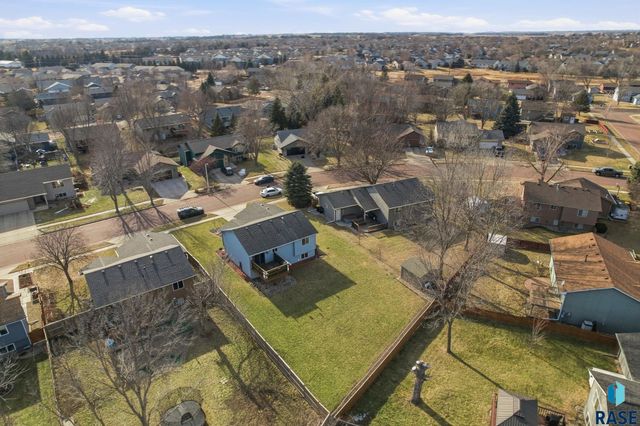 6612 W Bonnie Ct Court, Sioux Falls, SD 57106