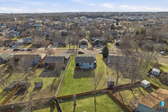 6612 W Bonnie Ct Court, Sioux Falls, SD 57106