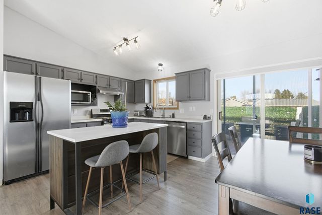 6612 W Bonnie Ct Court, Sioux Falls, SD 57106