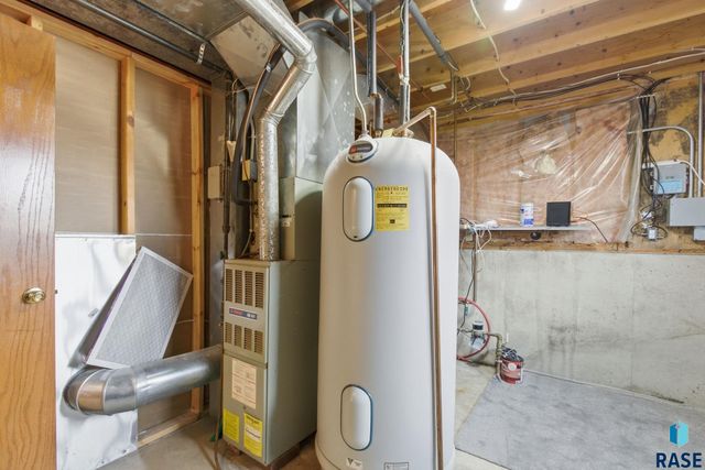 6612 W Bonnie Ct Court, Sioux Falls, SD 57106