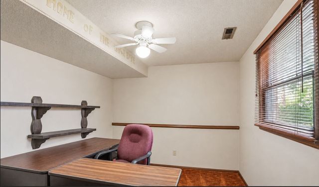 4500 73rd Street, Urbandale, IA 50322