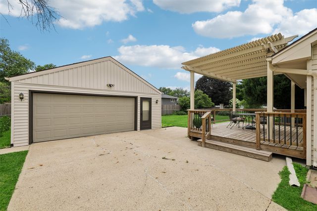 4500 73rd Street, Urbandale, IA 50322