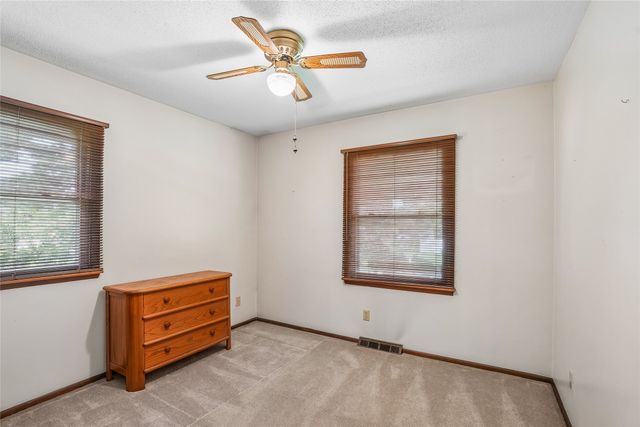 4500 73rd Street, Urbandale, IA 50322