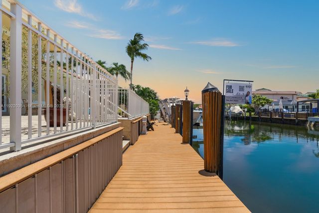 4241 NE 23 TERRACE, Lighthouse Point, FL 33064