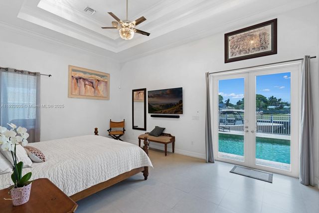 4241 NE 23 TERRACE, Lighthouse Point, FL 33064