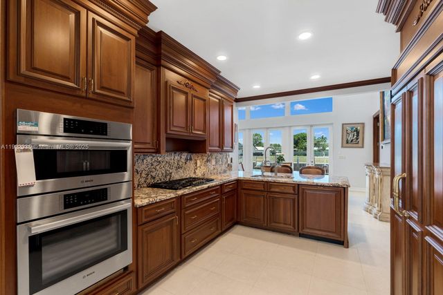 4241 NE 23 TERRACE, Lighthouse Point, FL 33064