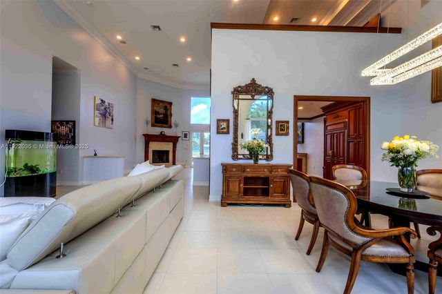 4241 NE 23 TERRACE, Lighthouse Point, FL 33064