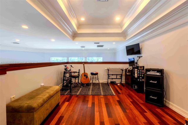 4241 NE 23 TERRACE, Lighthouse Point, FL 33064