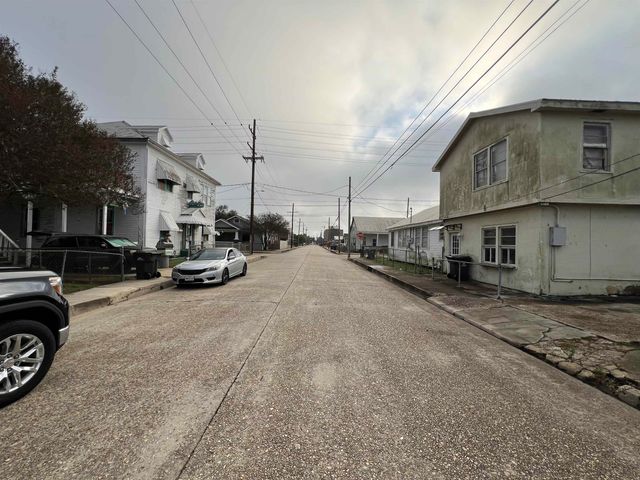 517 Point St, Houma, LA 70360