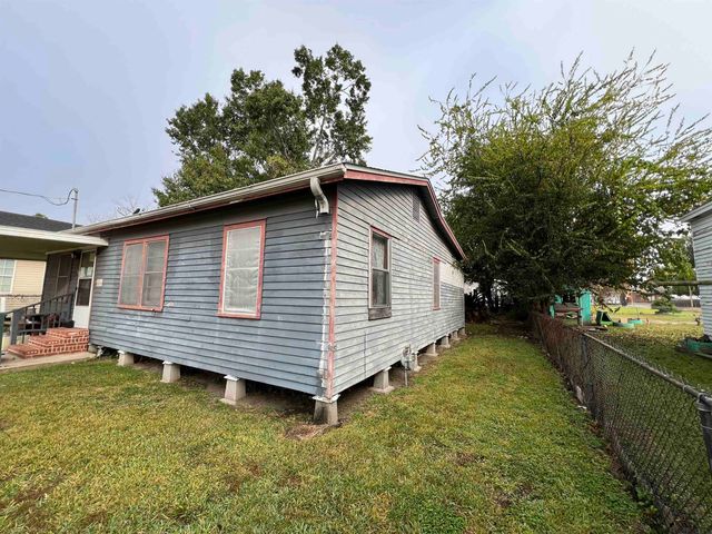 517 Point St, Houma, LA 70360