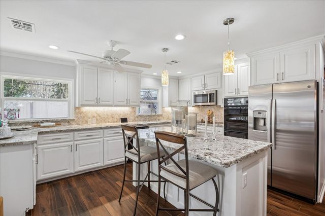 8611 Ferris Drive, Houston, TX 77096