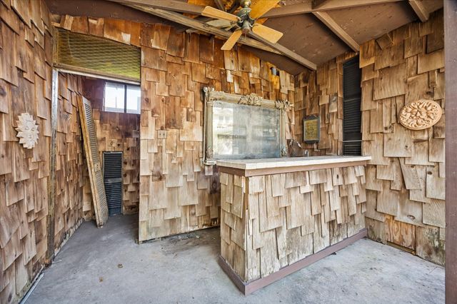 8611 Ferris Drive, Houston, TX 77096