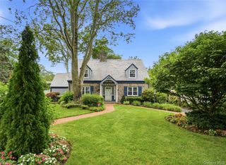 3 Carnegie Avenue, Cold Spring Harbor, NY 11724