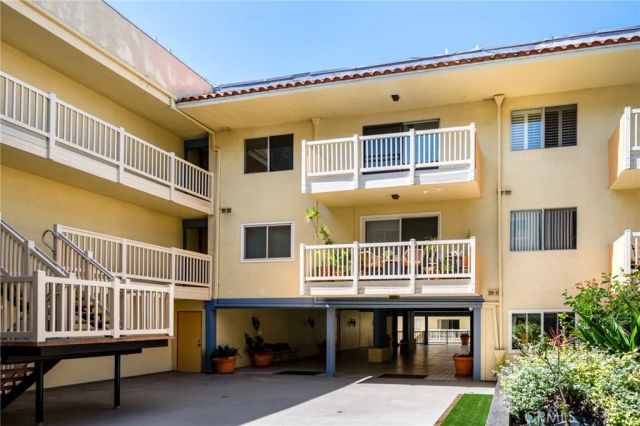 1707 Pacific Coast Highway 413, Hermosa Beach, CA 90254