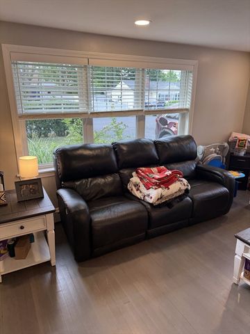 31 Mckenney Cir, Andover, MA 01810