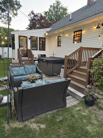 31 Mckenney Cir, Andover, MA 01810