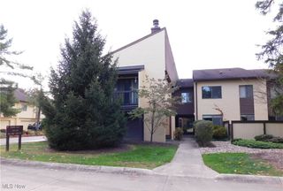 987 Hampton Ridge Drive, Akron, OH 44313